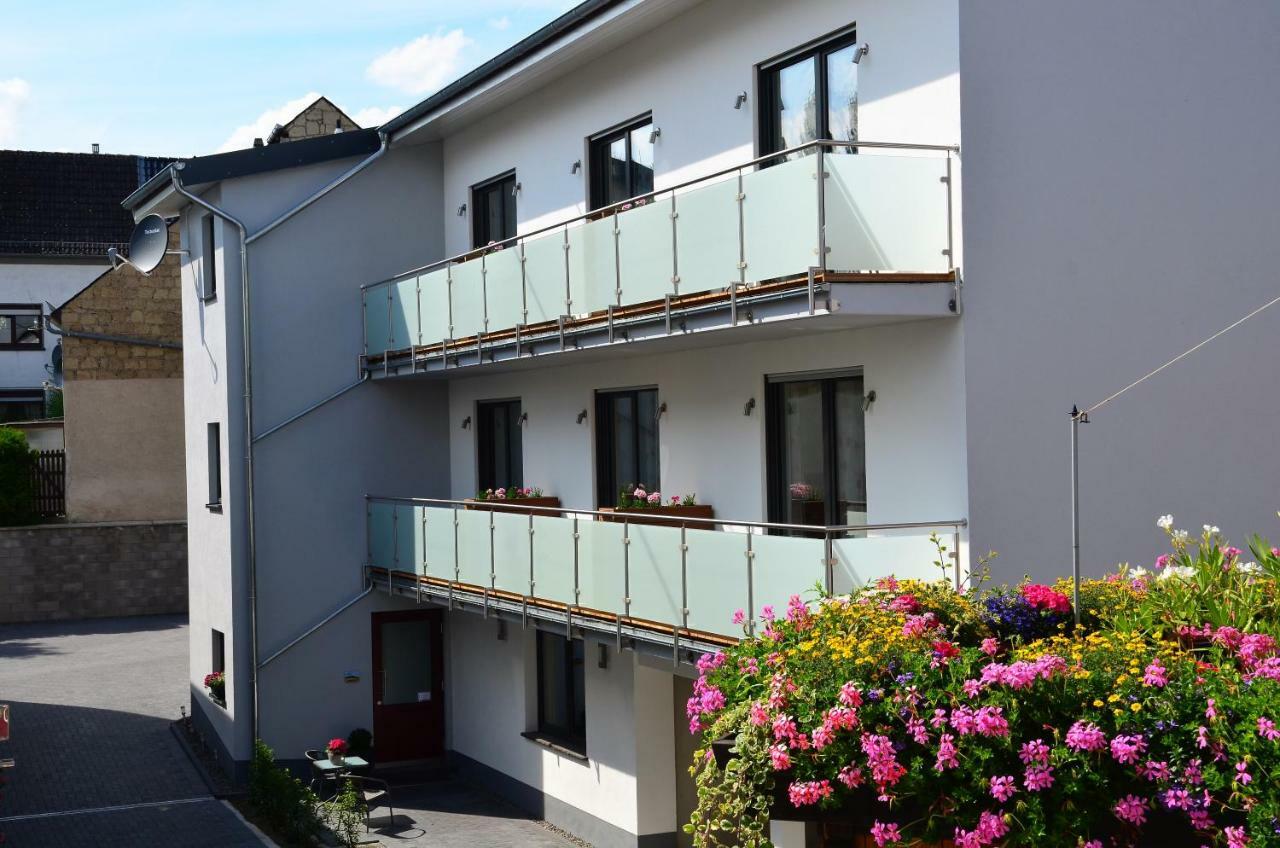 Gaestehaus Am Hochsimmer Ettringen  Ngoại thất bức ảnh