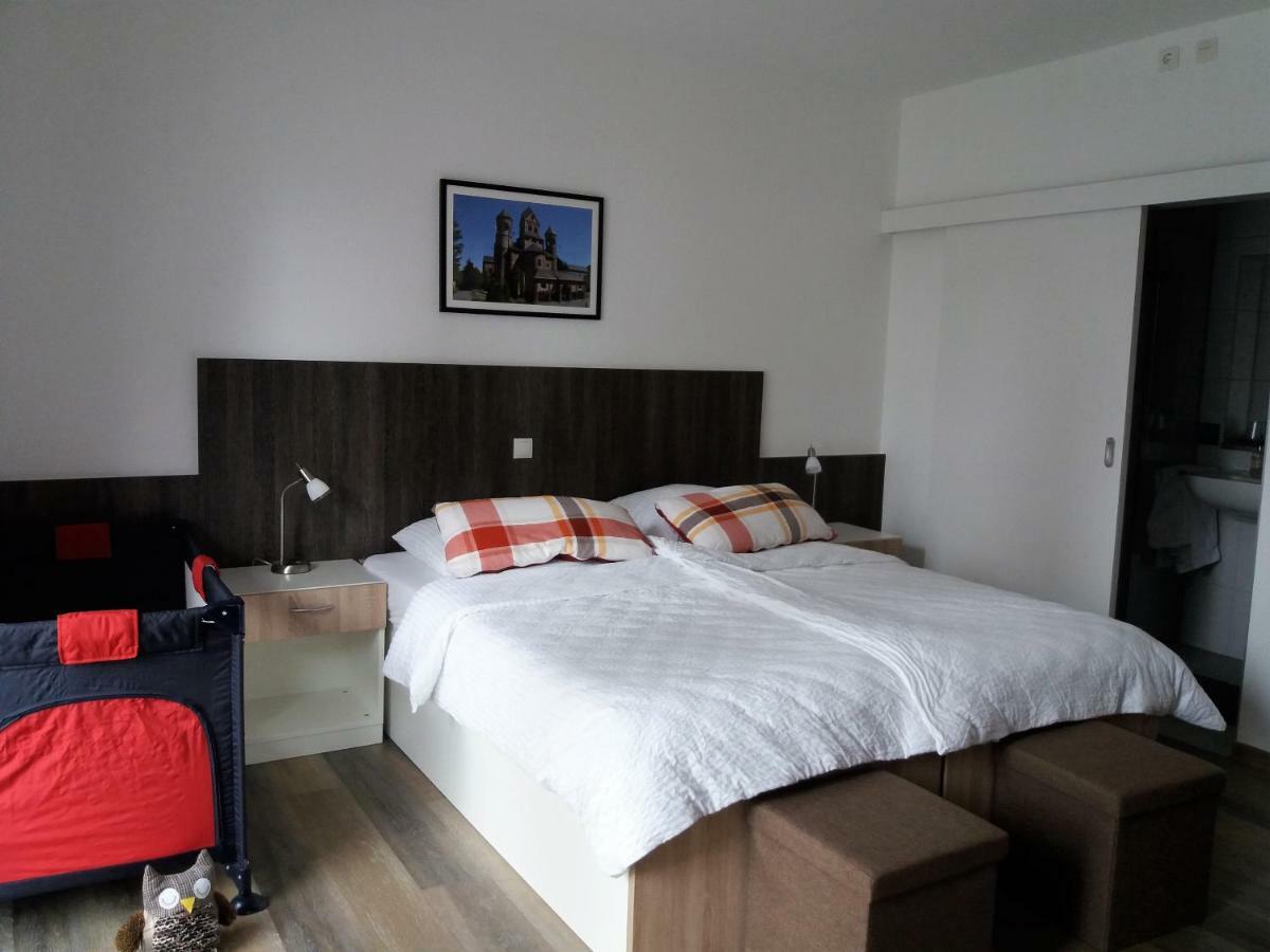 Gaestehaus Am Hochsimmer Ettringen  Ngoại thất bức ảnh